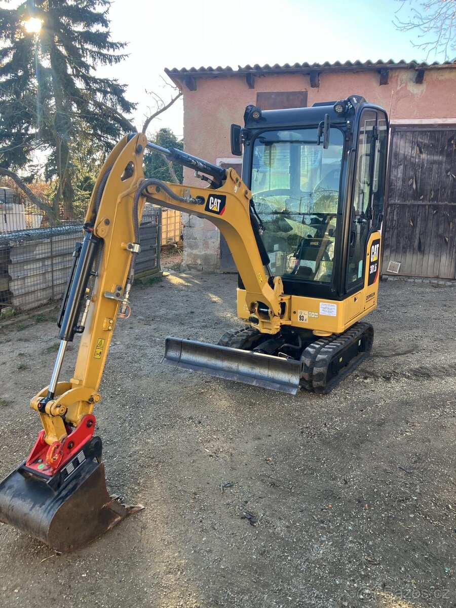 Prodám minibagr CAT 301.6 - 5