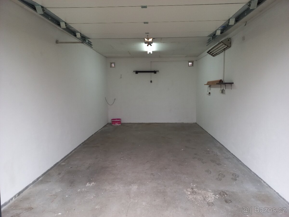 pronájem garáže - 5