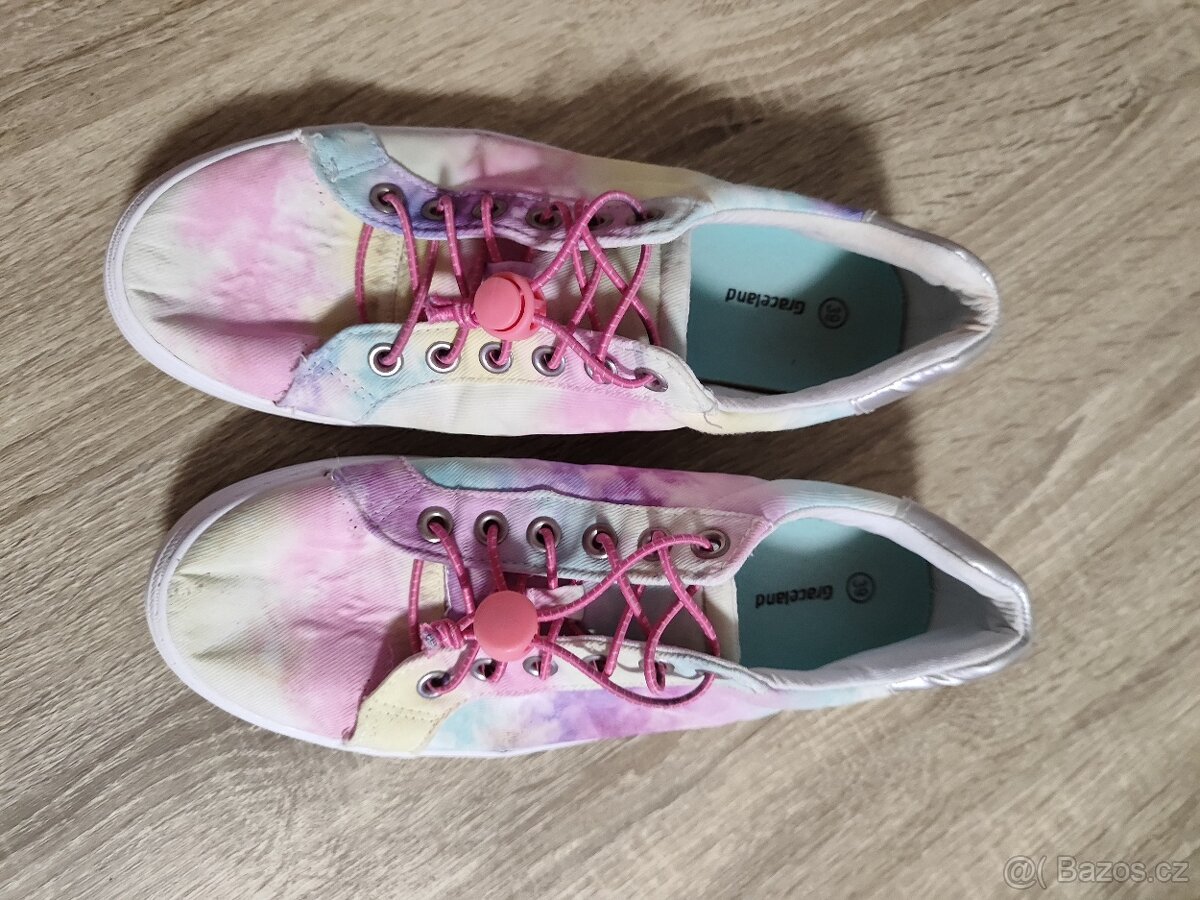 Moc pěkné tenisky GRACELNAD vel. 38 - 39 - 5