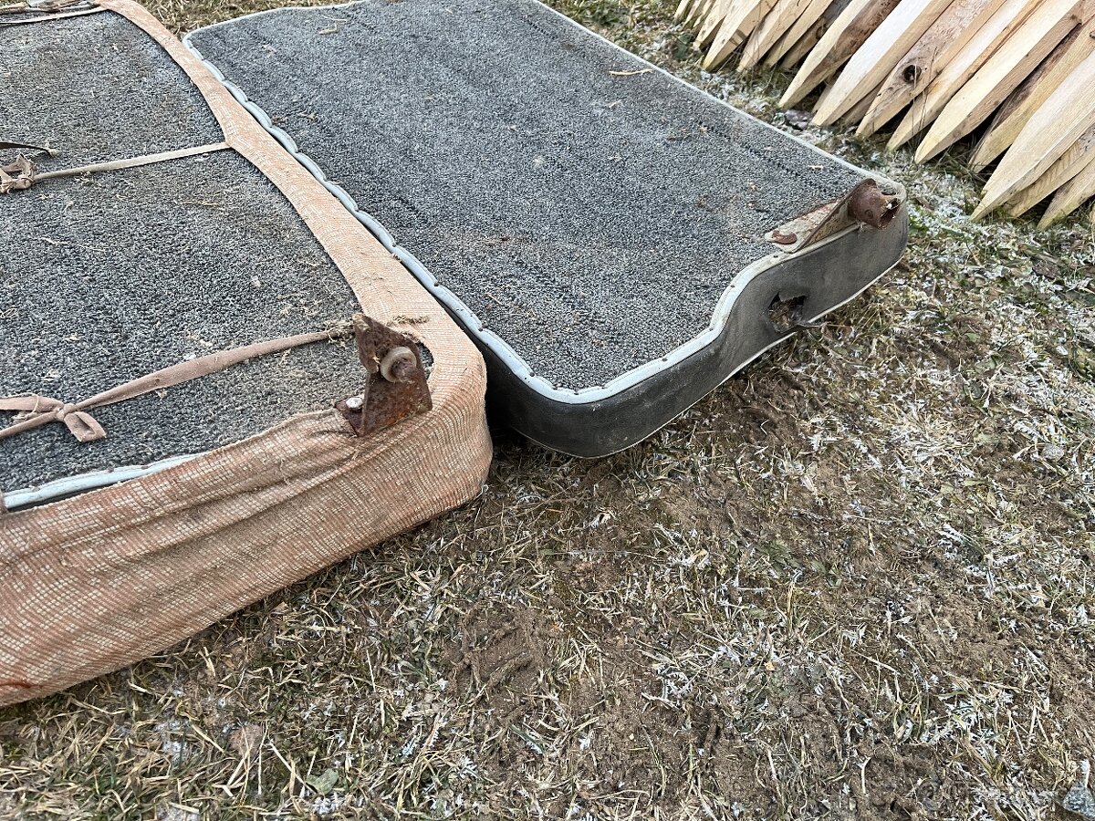 Zadní sedačky trabant - 5