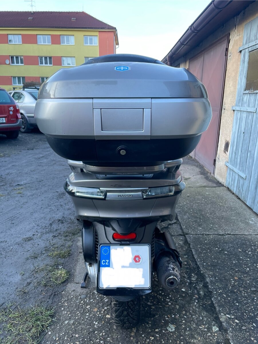 Dily Piaggio X10 - 5