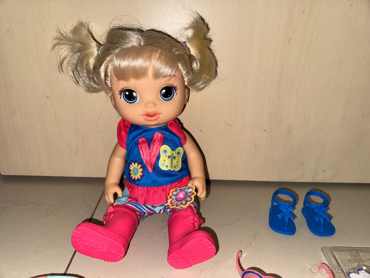 Převlékací panenka Baby Alive - 5