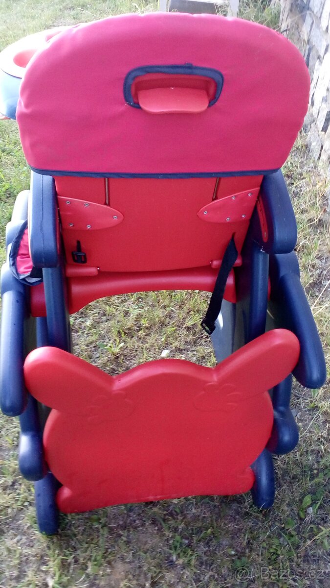 Dětská židlička se stolkem - 5