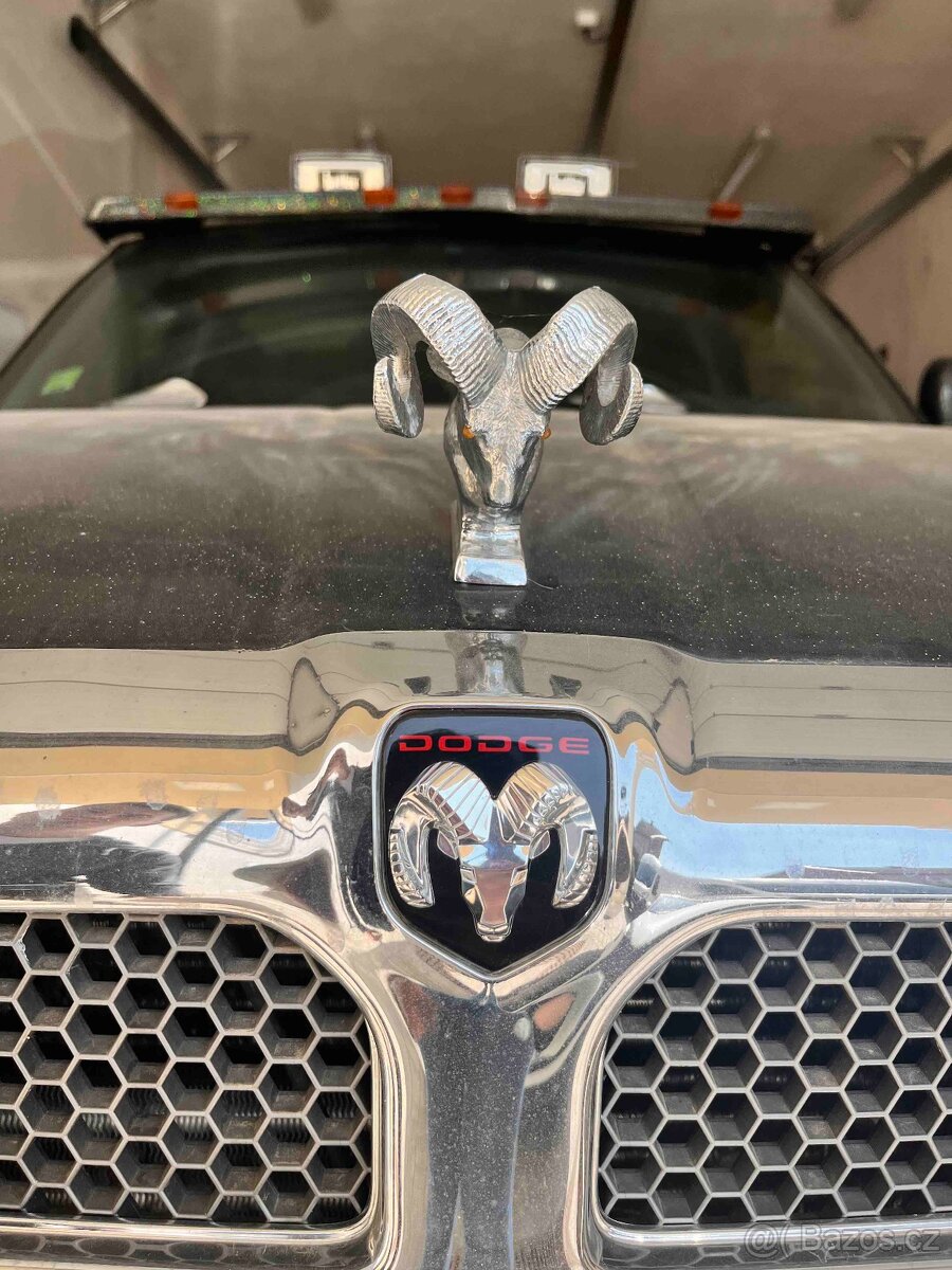 Dodge RAM 1500 V8 Magnum - 5