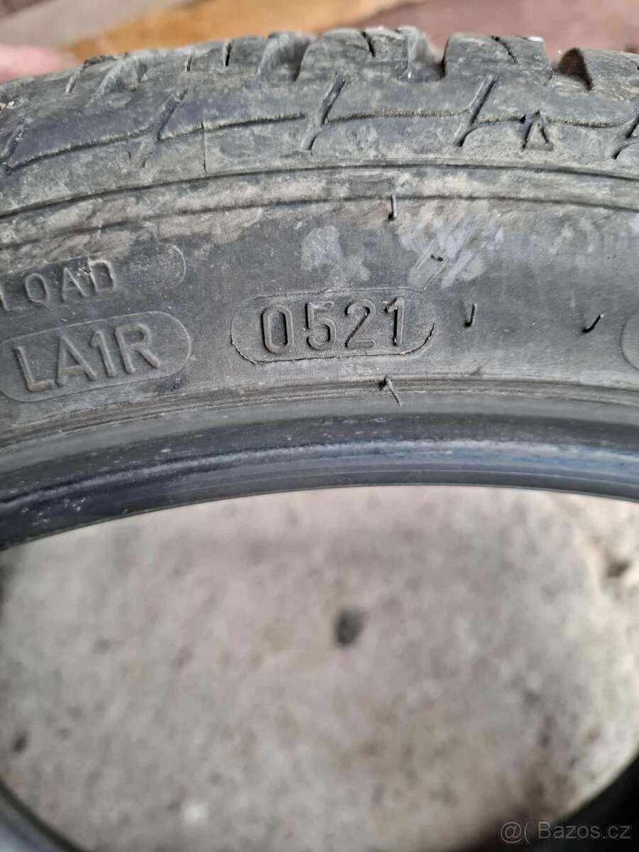 Zimní pneumatiky 225/40 R18 - 5