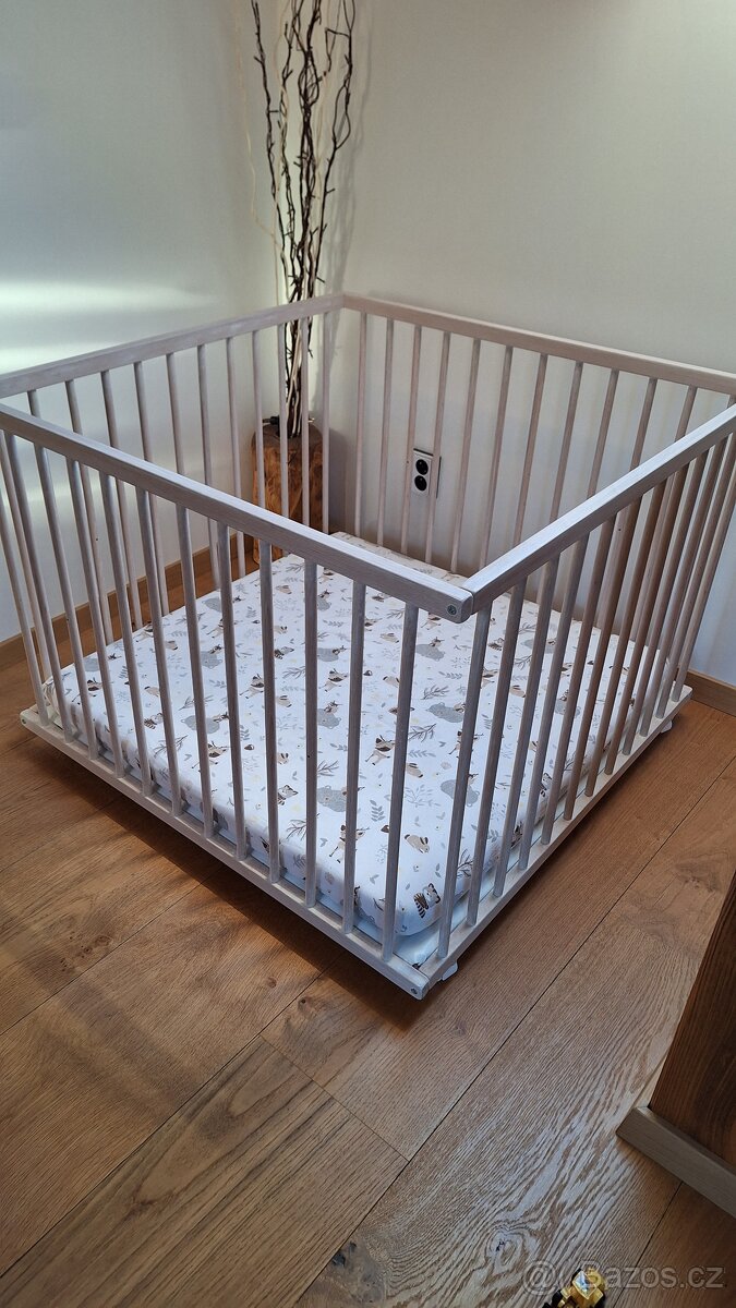 Dřevěná dětská ohrádka - 5