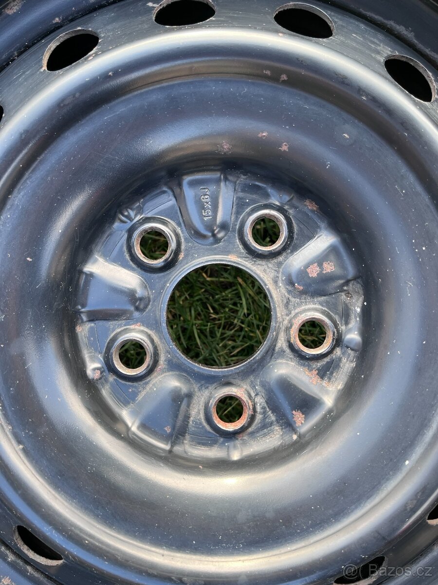 Plechové disky 6Jx15 ET39 - šrouby 5x100-středová díra 54,1 - 5