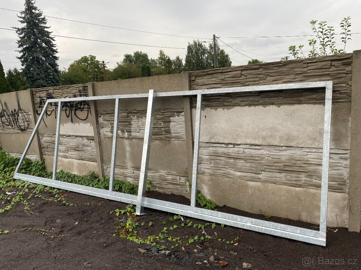 Samonosná posuvná brána v žárovém zinku - 5