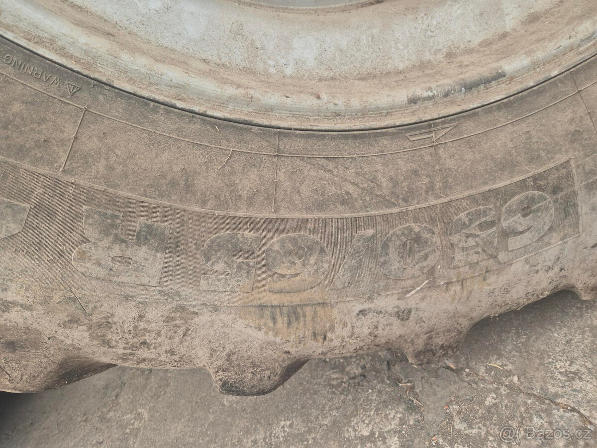 Dvojmontáže 620/70 R42 a kola 650/65 R42 - 5