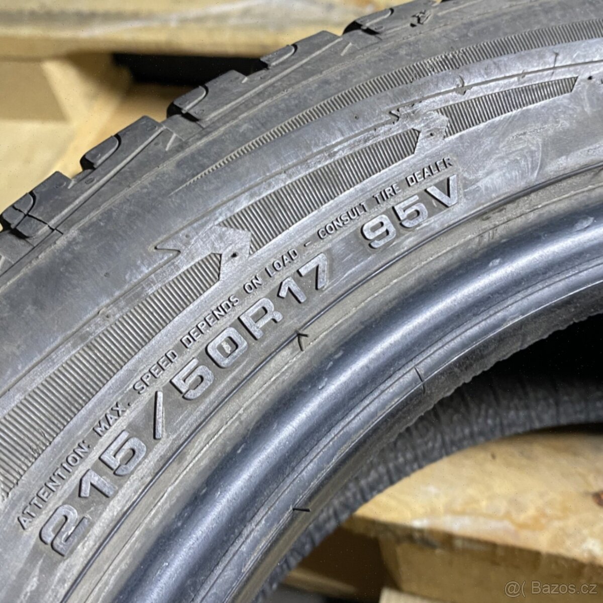 Zimní pneu 215/50 R17 95V Goodyear 2x6 2x7mm - 5
