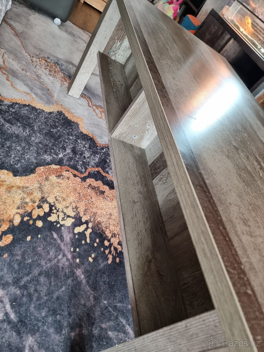 Konferenční stolek - 5