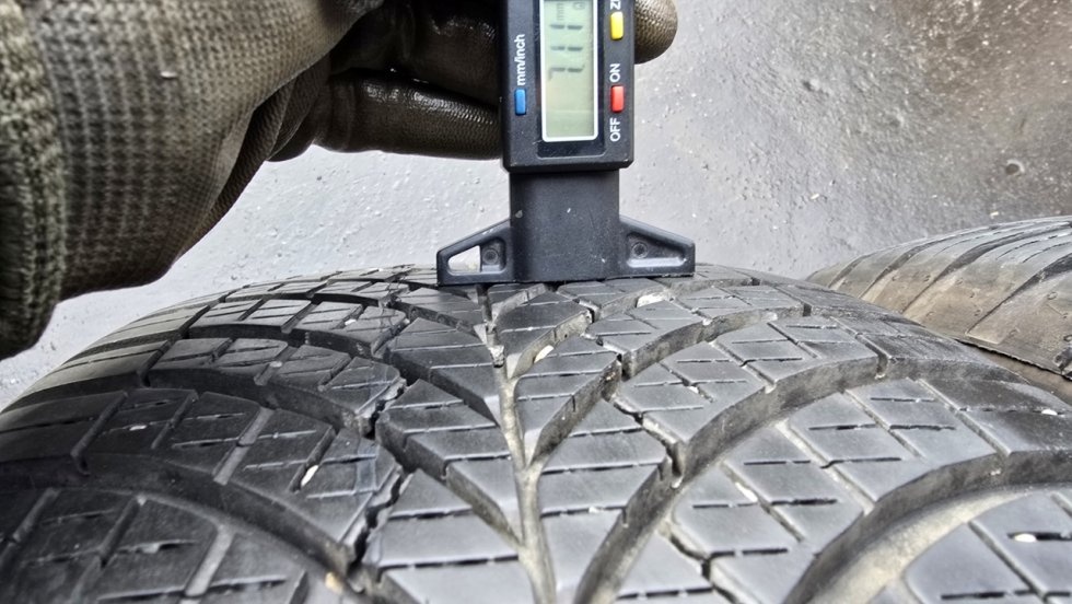 Celoroční pneu 225/55/18 Good Year - 5