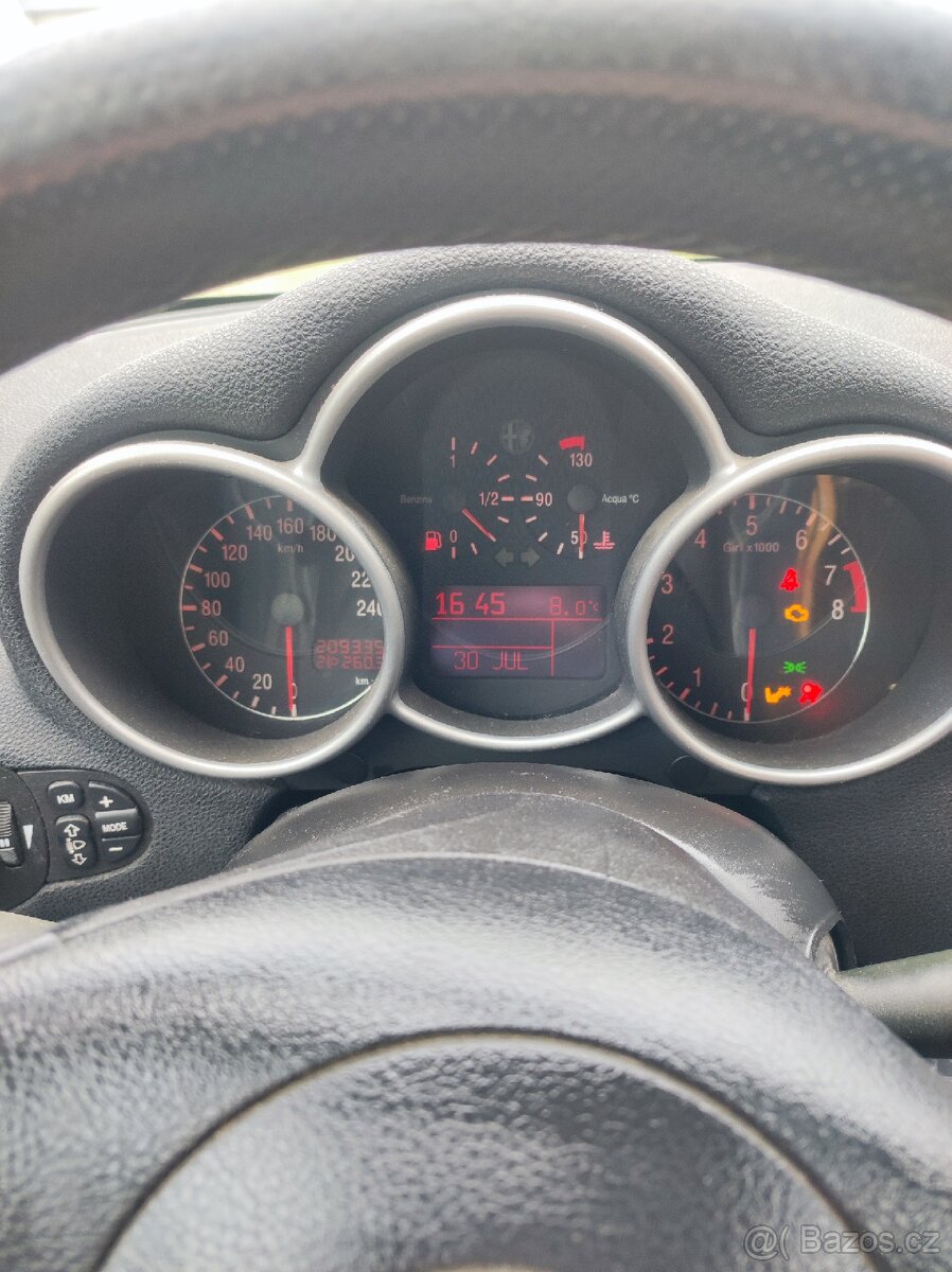 Prodám Alfu Romeo 147 - 5