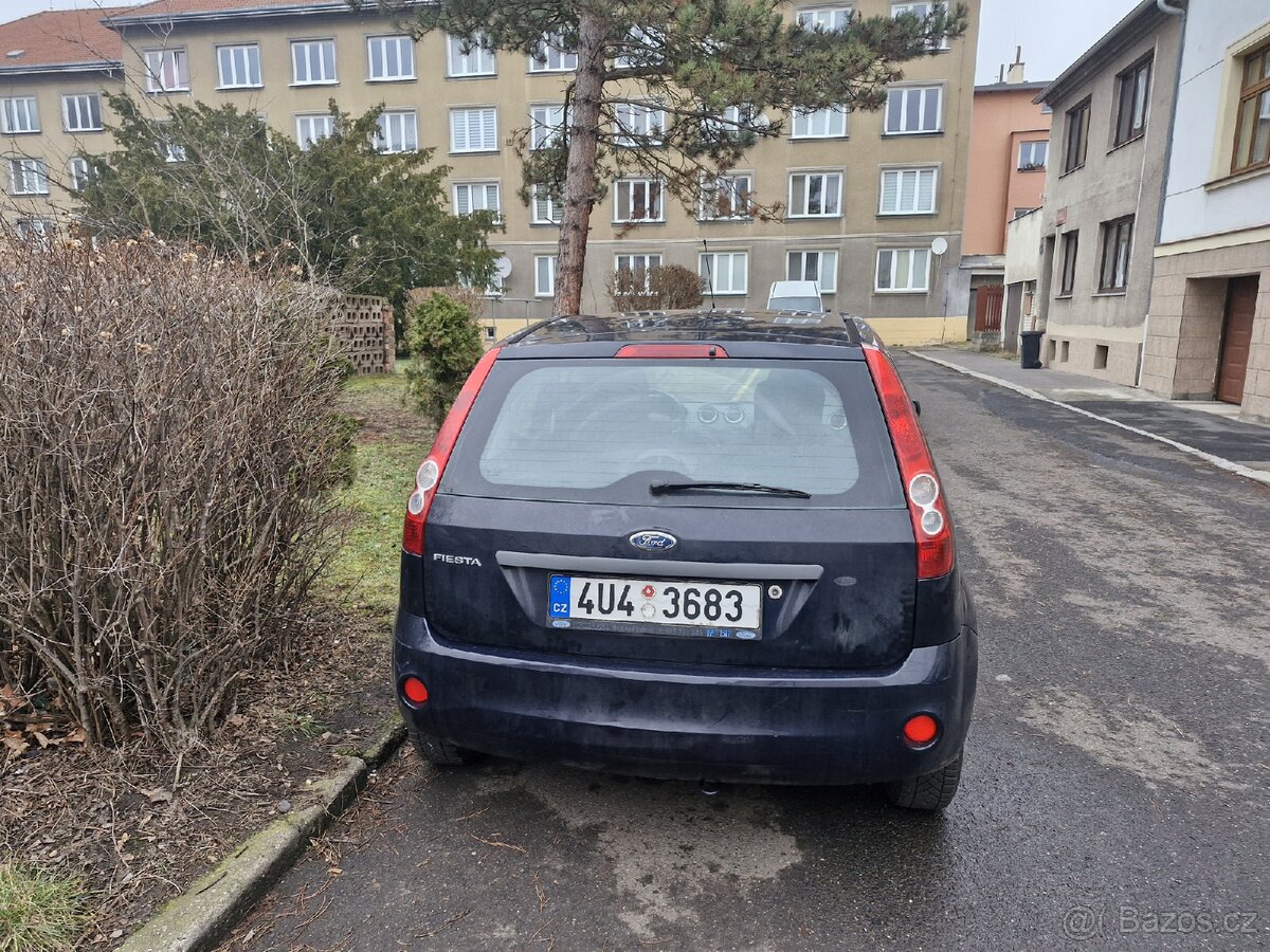 Ford fiesta 1.3 51kW - 5