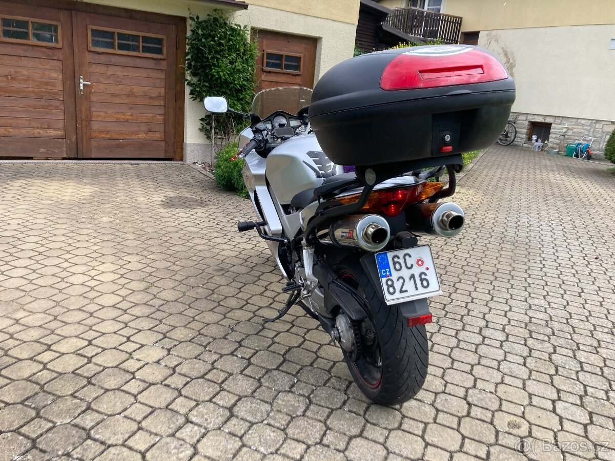 Honda VFR 800 Vteč - 5