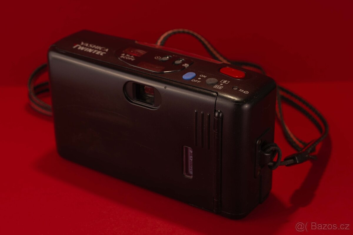 Yashica Twintec AF - 5