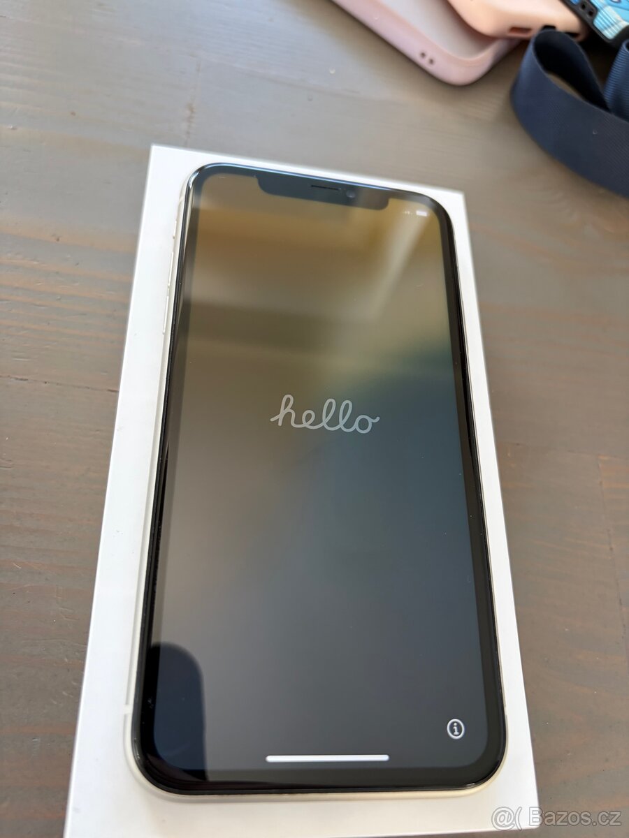 Iphone 11 128GB bílý - 5