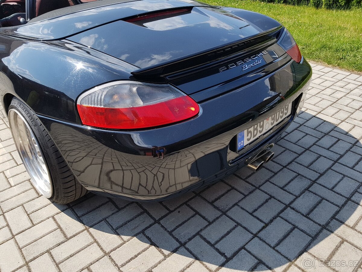 Prodám zadní nárazník na Porsche Boxster 986 - 5