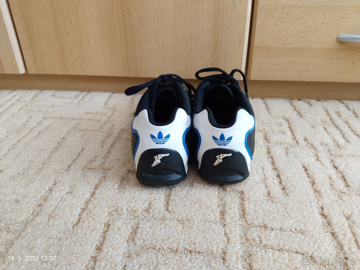 Botasky Adidas 38 - 5