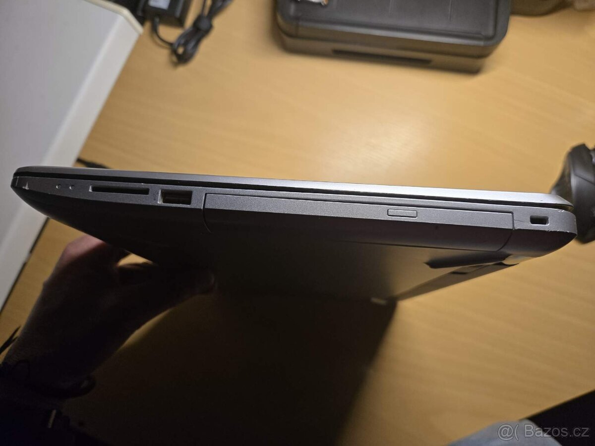 Notebook HP 15 s i5 - 5