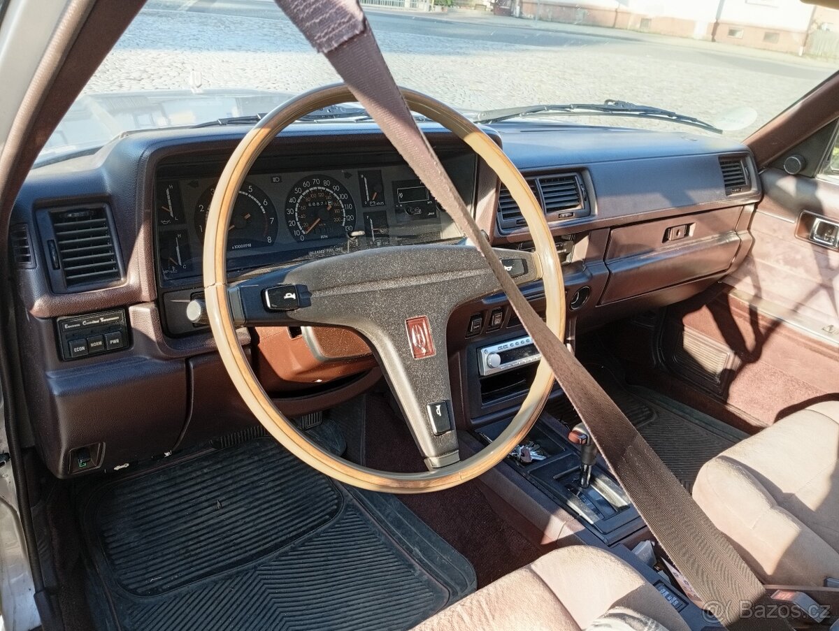 Prodám Toyota Cressida - 5
