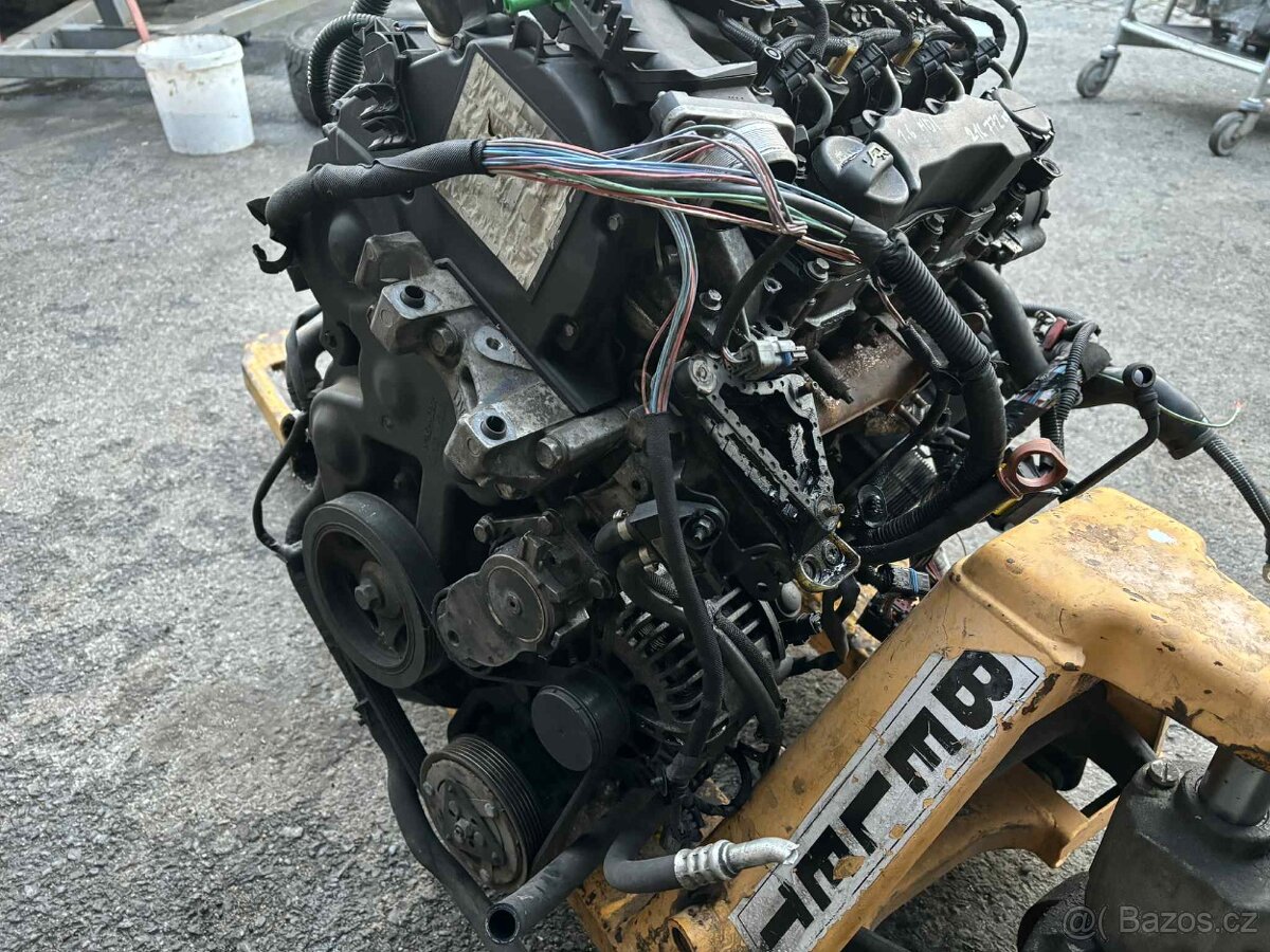 Prodám motor 1.6hdi 80kw najeto 237455km - 5