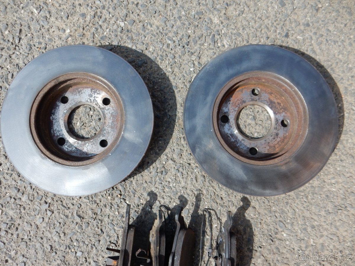 Přední brzdové kotouče Ford Focus I - 5