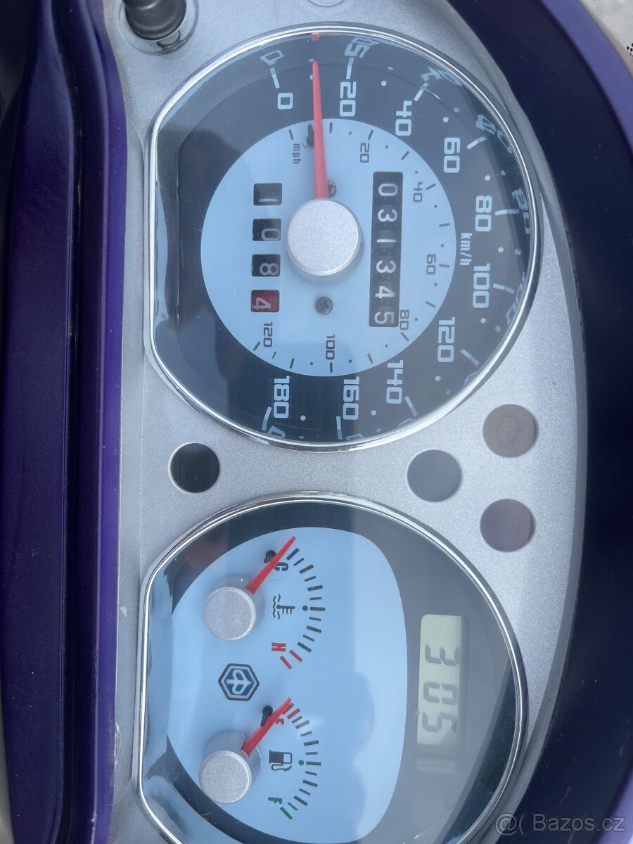 Prodám Piaggio Beverly 500 - 5