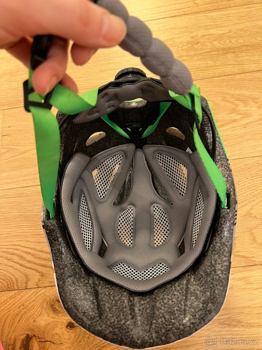 Dětská cyklistická helma R2 - 5