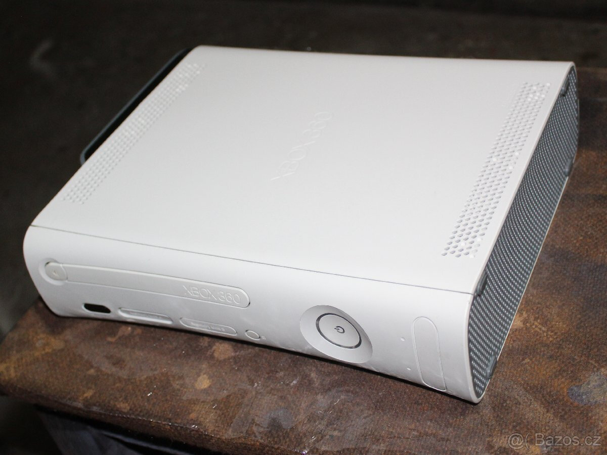 Microsoft Xbox 360 PRO 120GB White - 5
