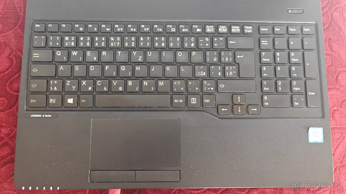 Fujitsu Lifebook A557, i5, 16 GB RAM, SSD 500 - 5