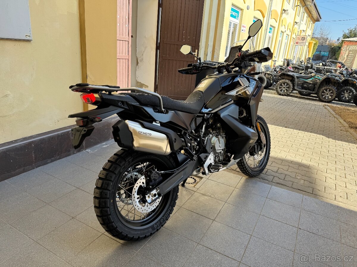 CFMOTO 800MT-X černá - sleva 8.000Kč na doplňky - 5