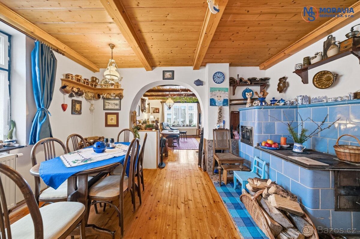 Krásná chalupa v obci Chobyně pod Šubířovem - 5