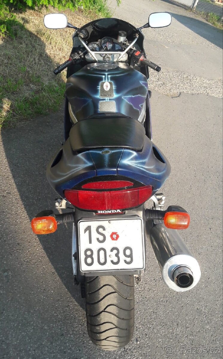 Honda cbr 900 - 5