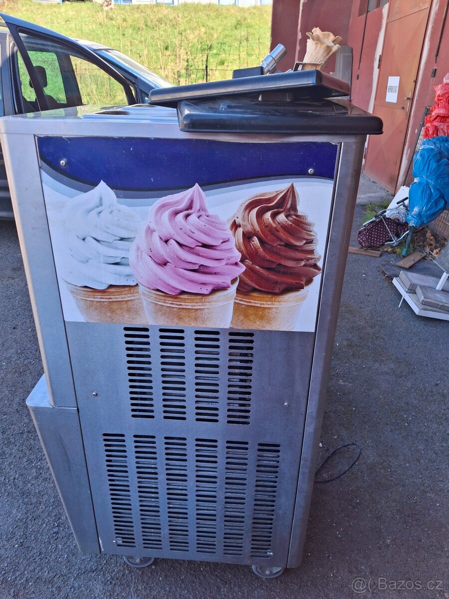 Zmrzlinovy stroj - 5