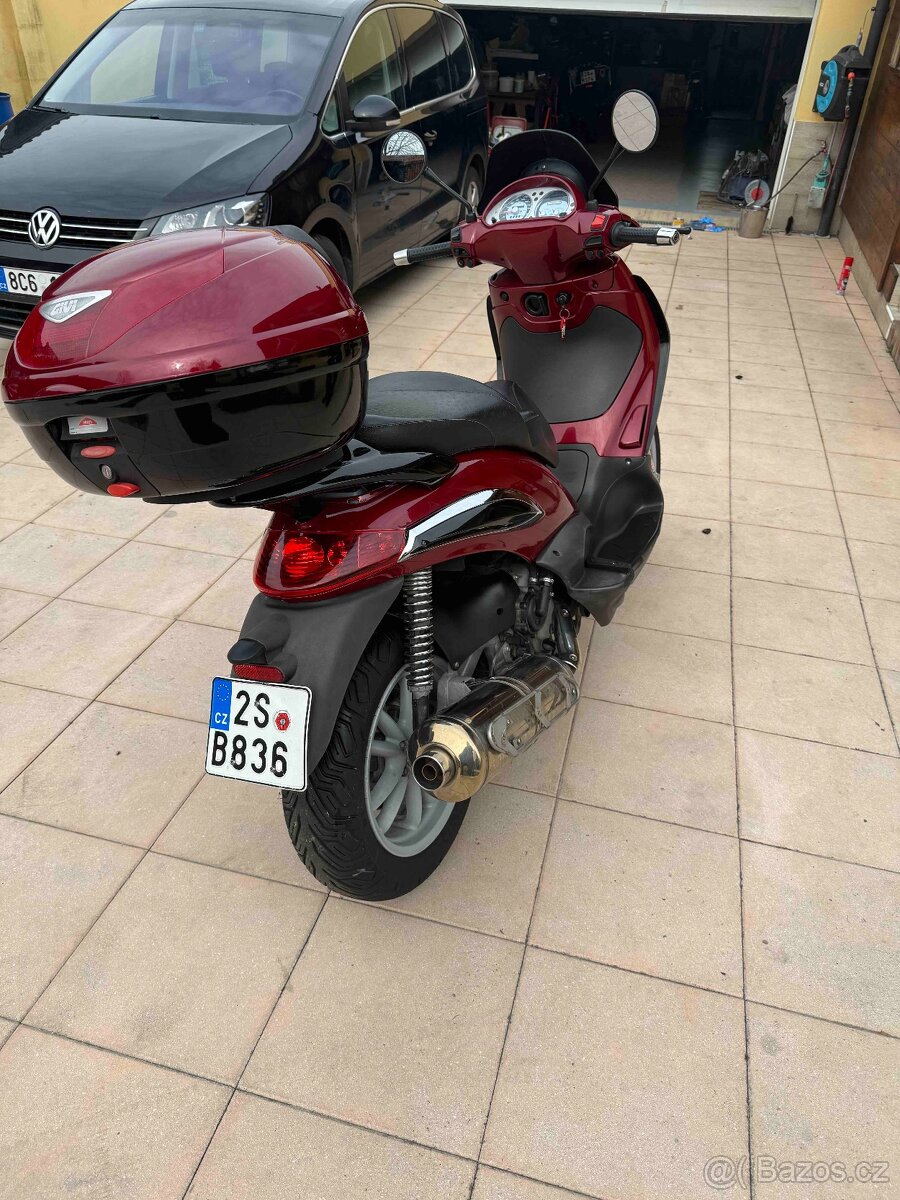 Piaggio Beverly 500 - 5