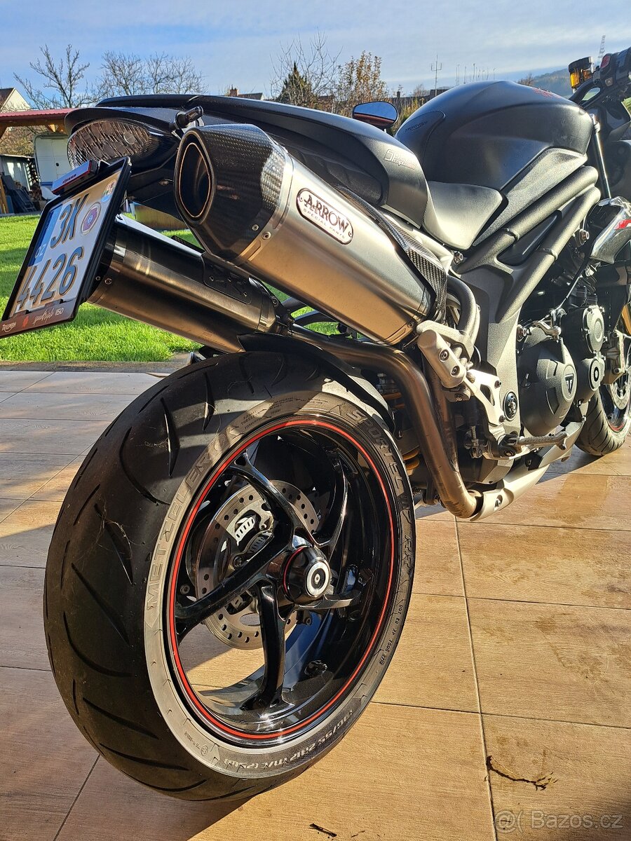 Triumph Speed Triple 1050 RS - 5