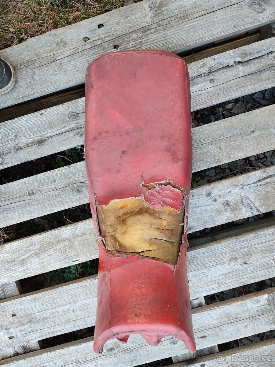 Nádrž sedlo Aprilia Tuareg Dakar stavba - 5