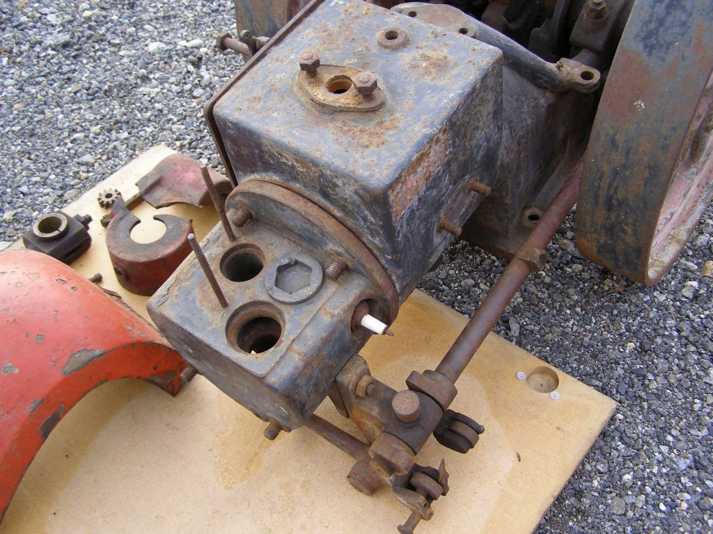 Prodám stabilní motor Benz 4-5 HP - 5