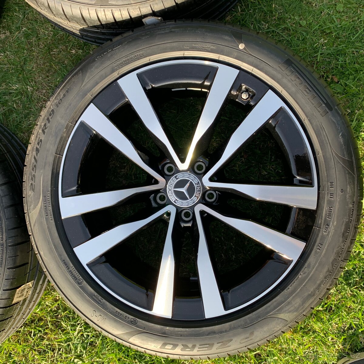 NOVÁ Original kola Mercedes S Class 255/45/19 letní - 5