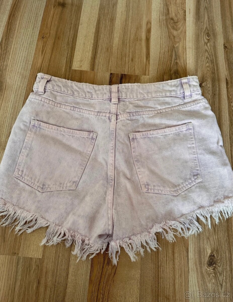 Růžové kraťasy - 5