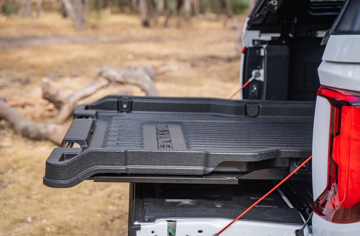 Výsuvná podlaha korby pick-kup MAXLINER - 5