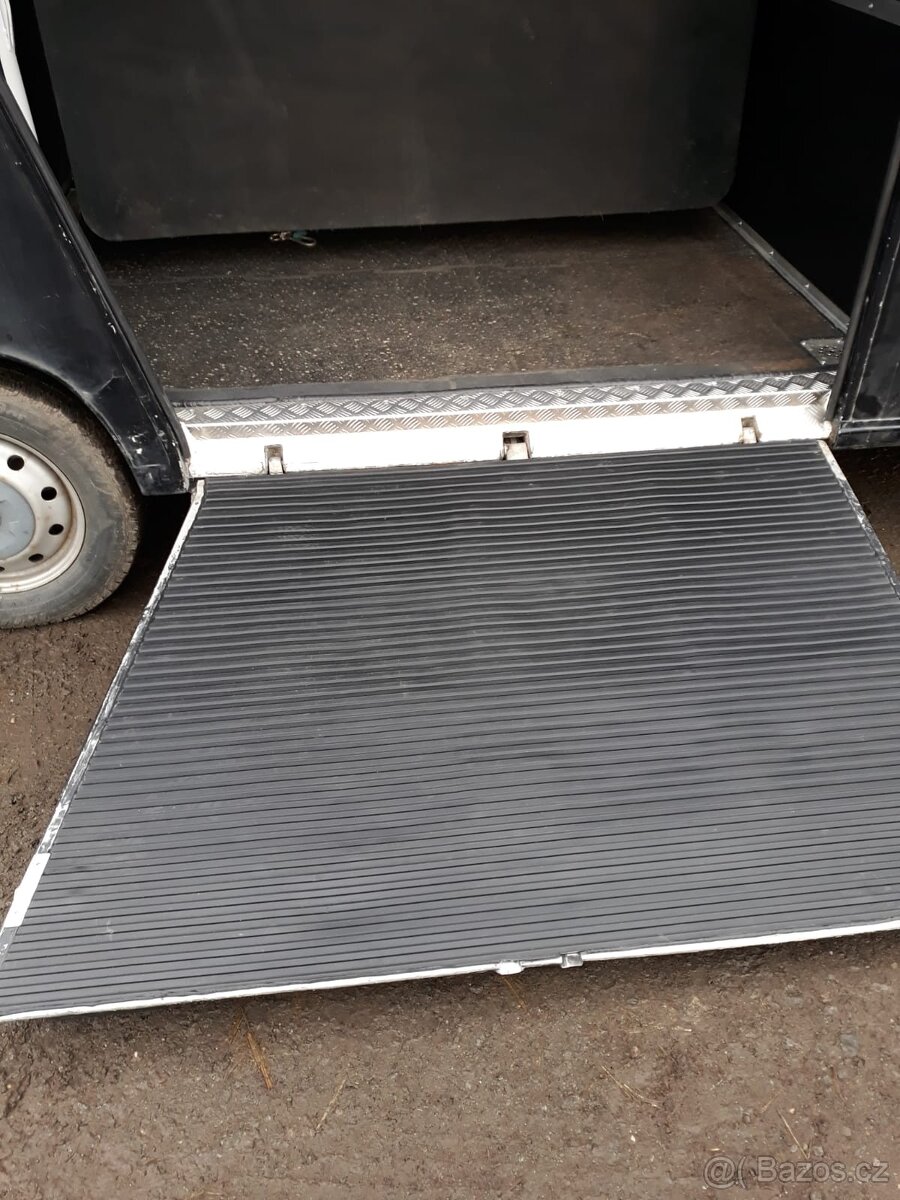 Opravy, servis přívěsů a autopřepravníků - 5