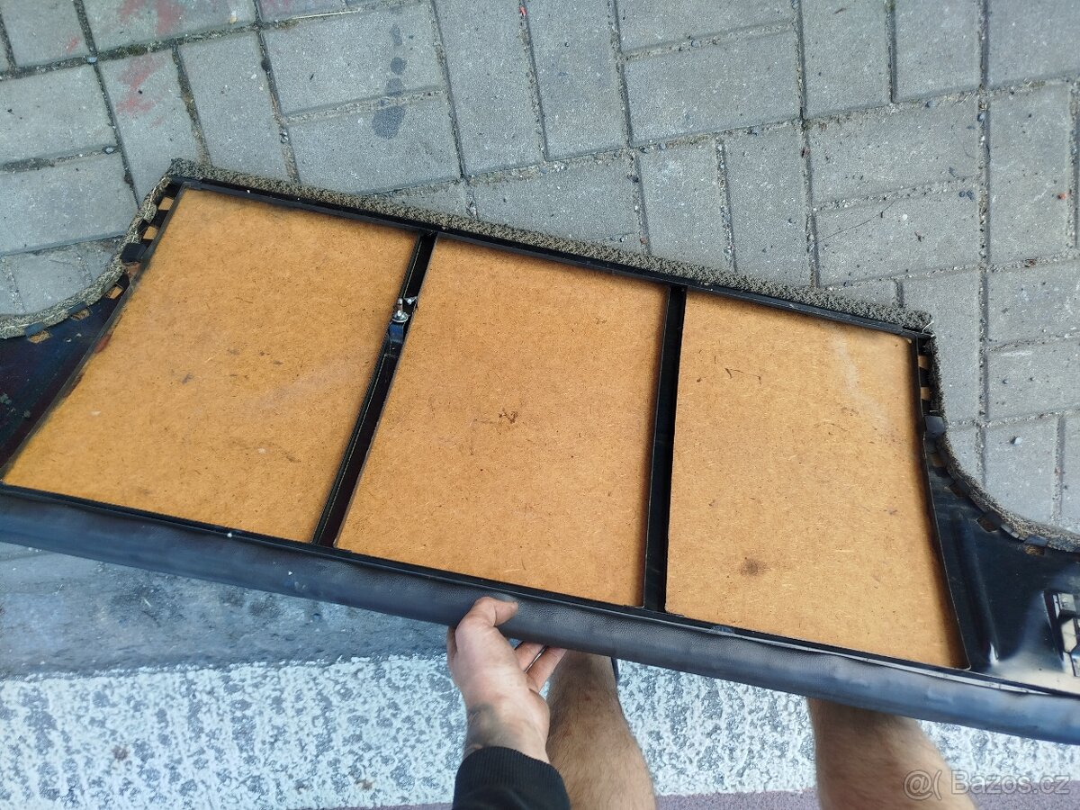Zadní sedačky Trabant 601 limuzína - 5