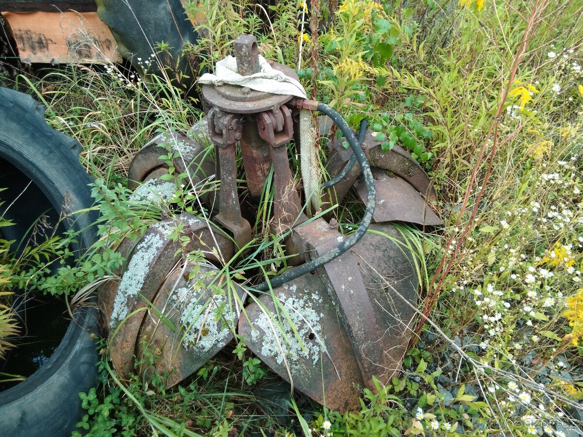 Nakladač RS 09 T157 - 5