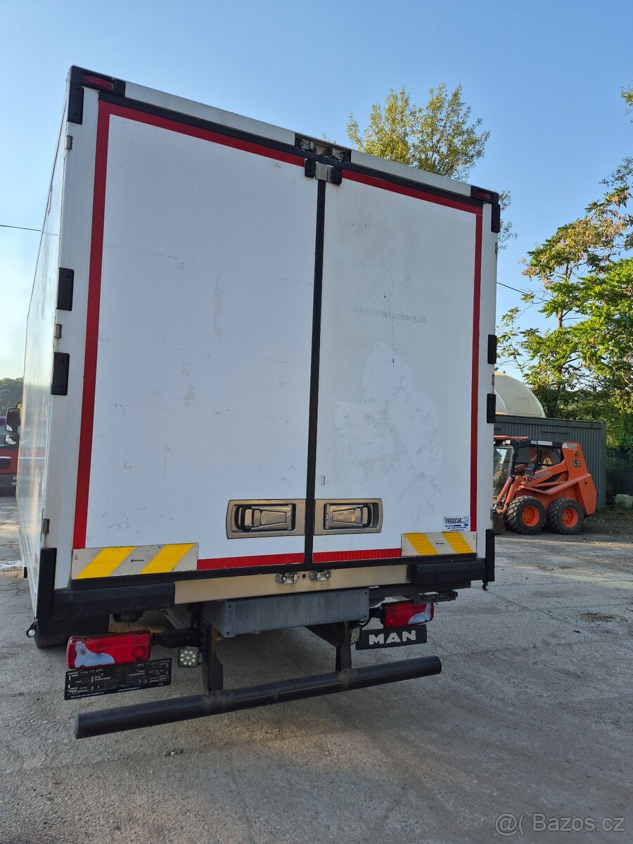 MAN tgl 10.220 carrier Mrazák izoterm - 5
