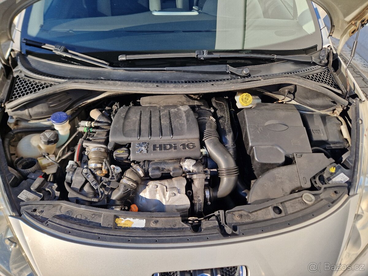 Peugeot 207 sw nafta 1.6 - 5