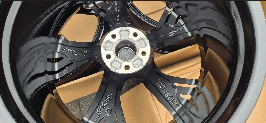 Nové originální alu kola Audi Sport RS6 R22 - 5