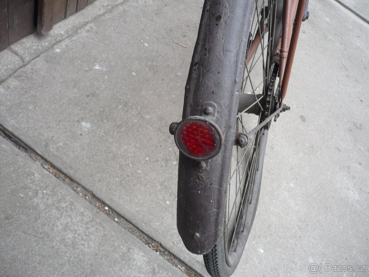 staré dámské kolo - 5
