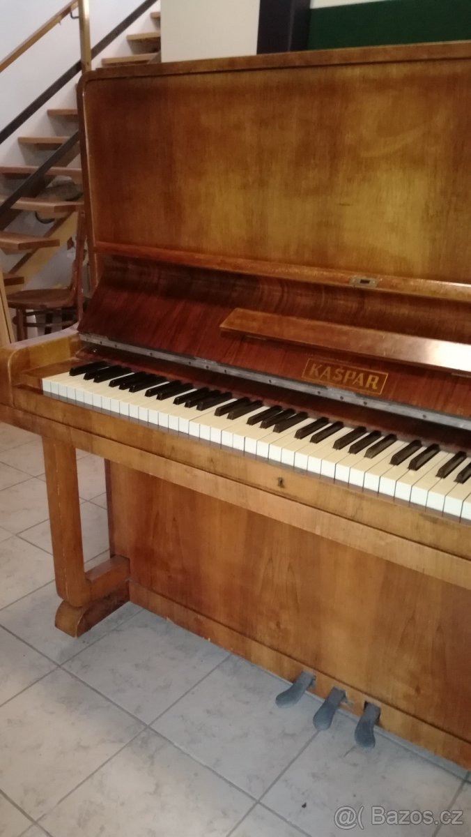 Prodej piána Kašpar, 3 pedálové, v Hr.Králové. - 5